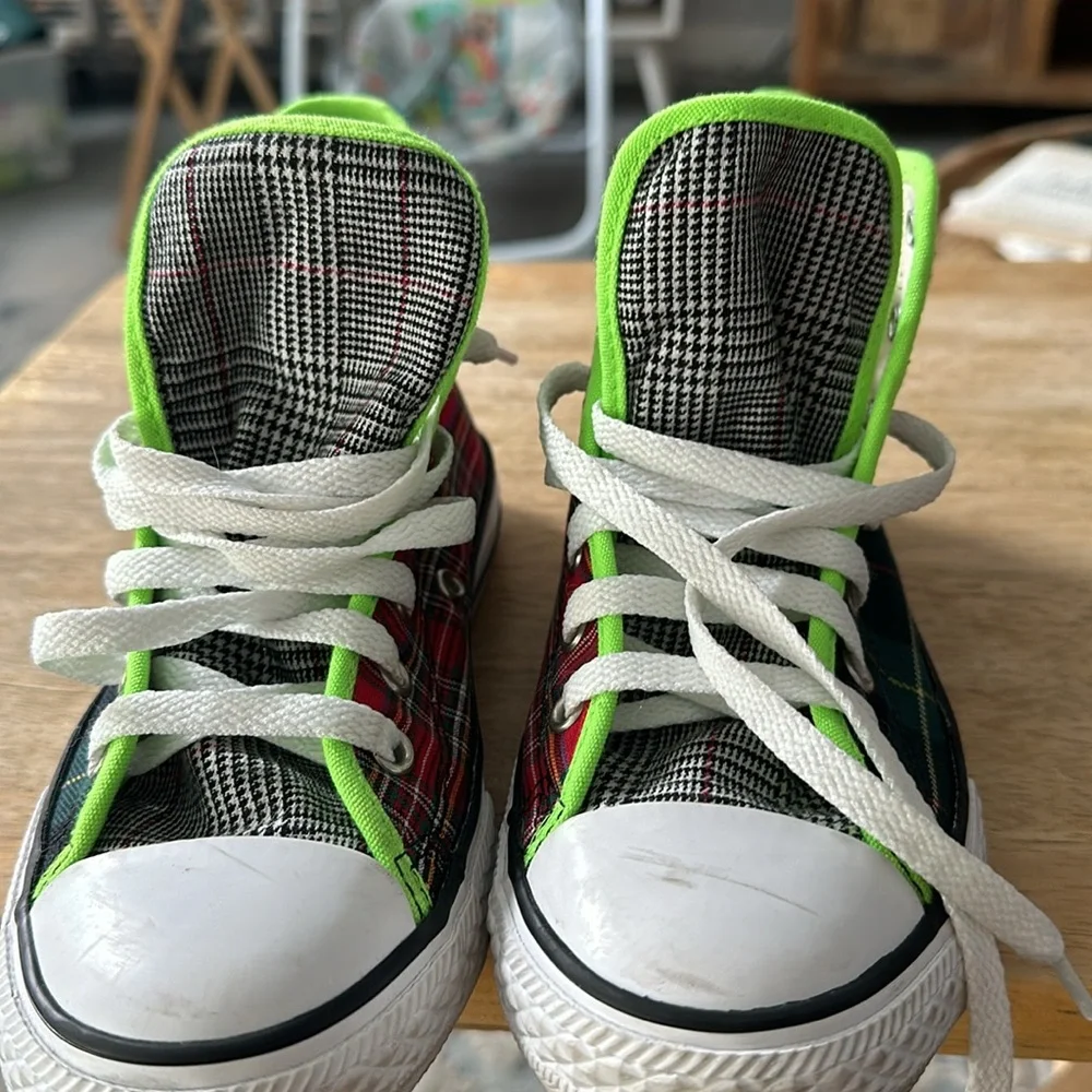 Converse high tops